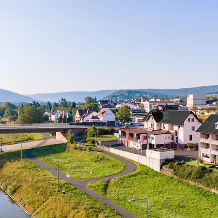 Hotel Straubs Schoene Aussicht Klingenberg am Main Extérieur photo