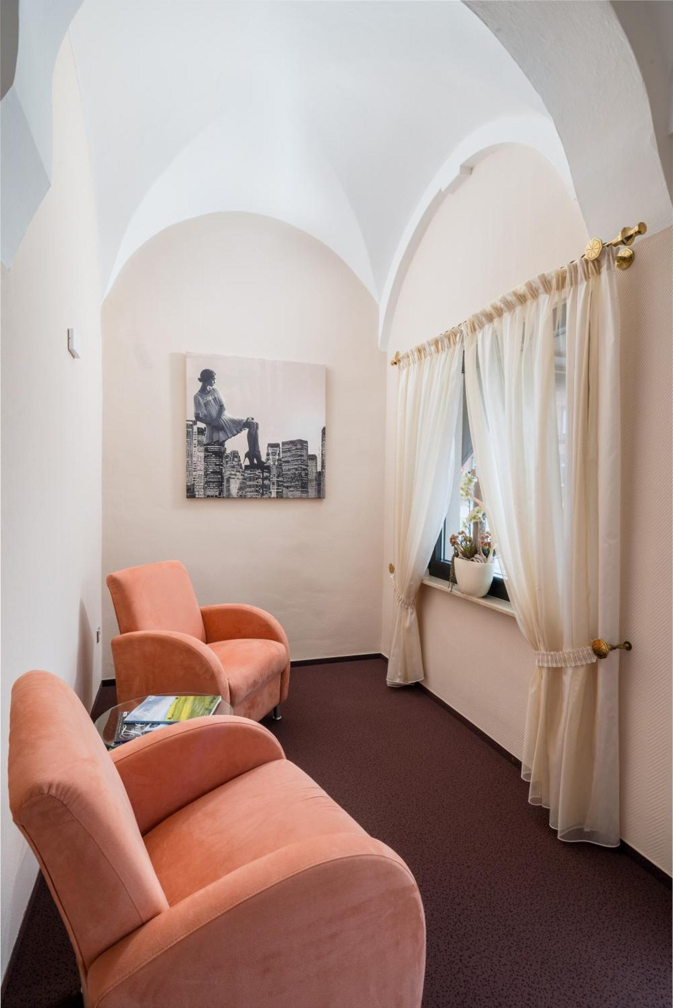 Hotel Straubs Schoene Aussicht Klingenberg am Main Extérieur photo